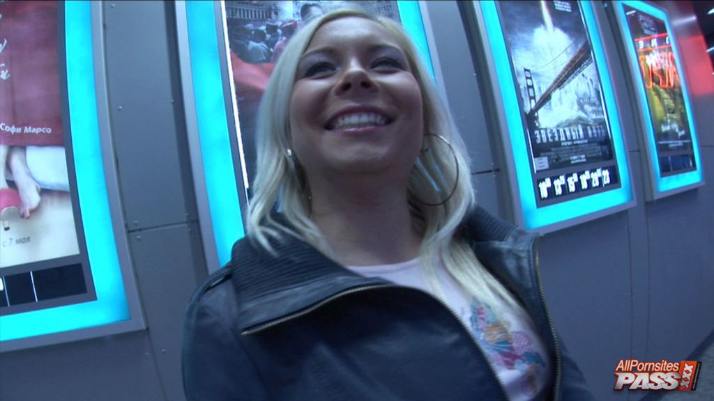 Blonde ass fisting HDVTZ145