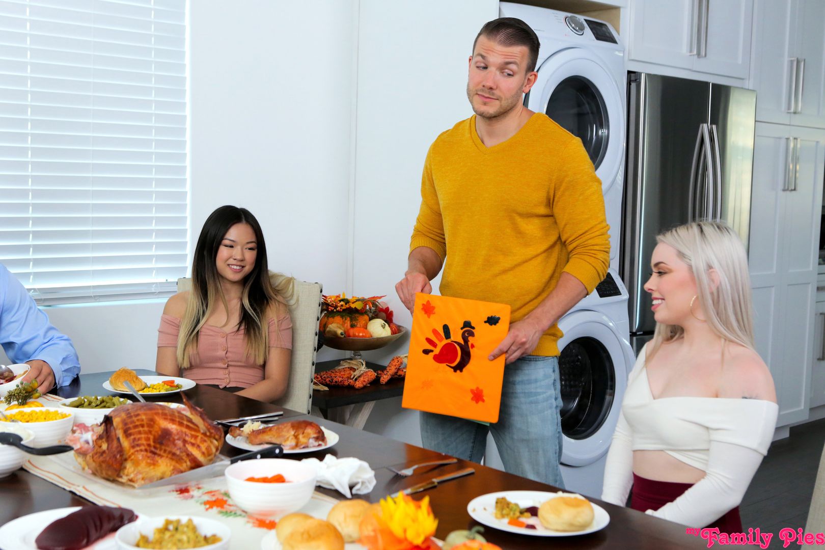 Stepbrother Is Thankful For His Penis - S22:E3