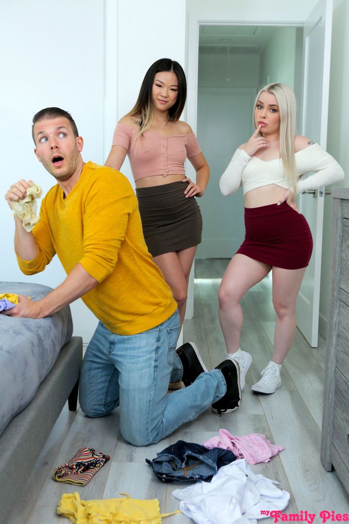 Stepbrother Is Thankful For His Penis - S22:E3