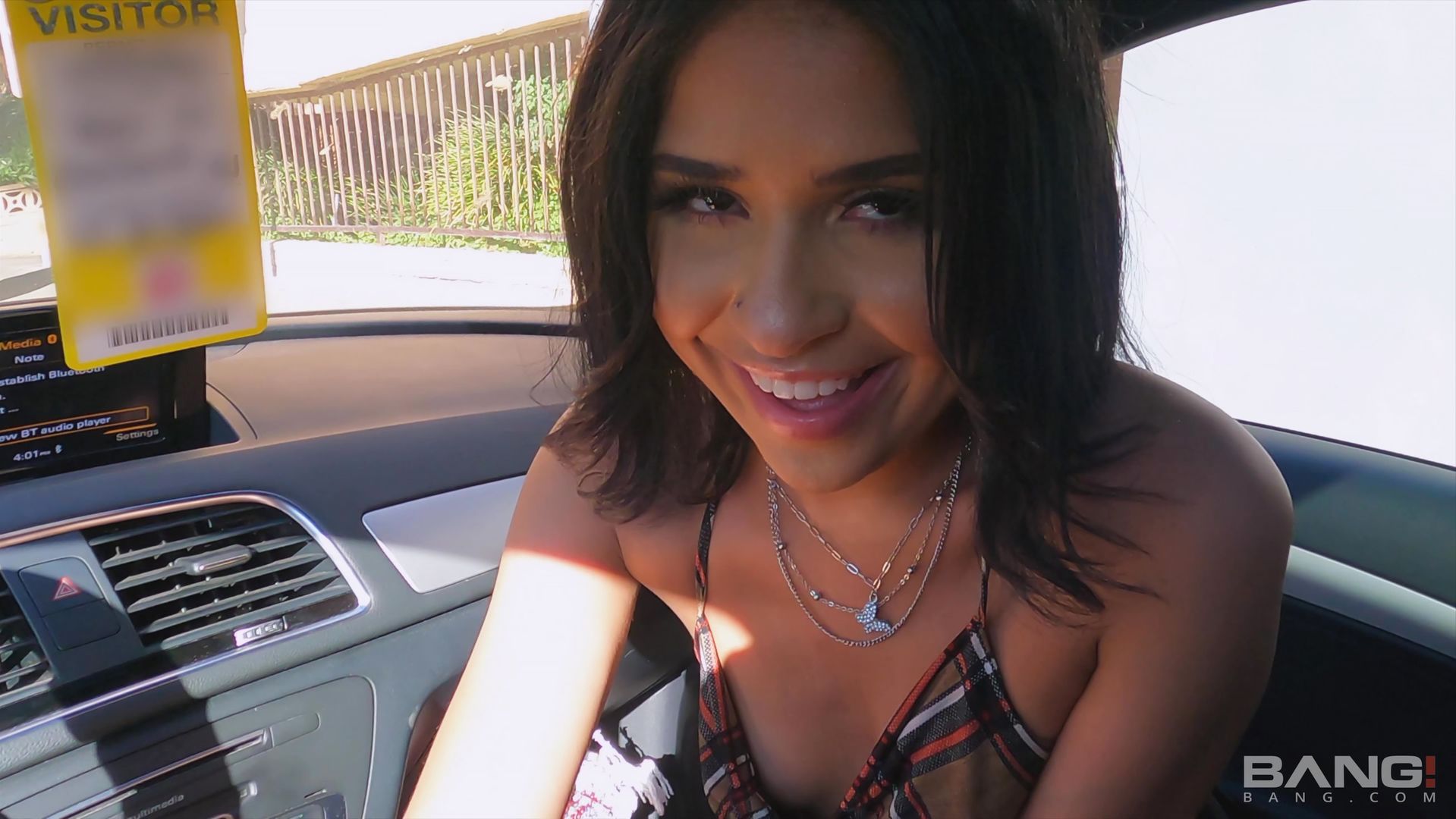 Ryder Rey Plans A Picnic Of Her Pussy In The Park