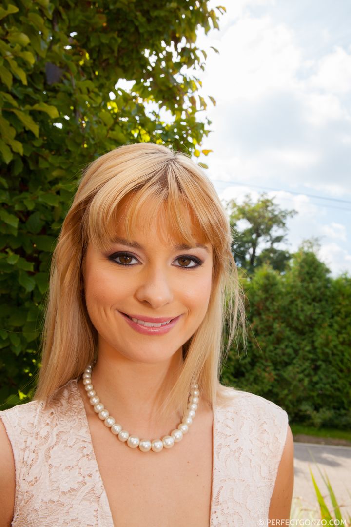 Charlyse Bella