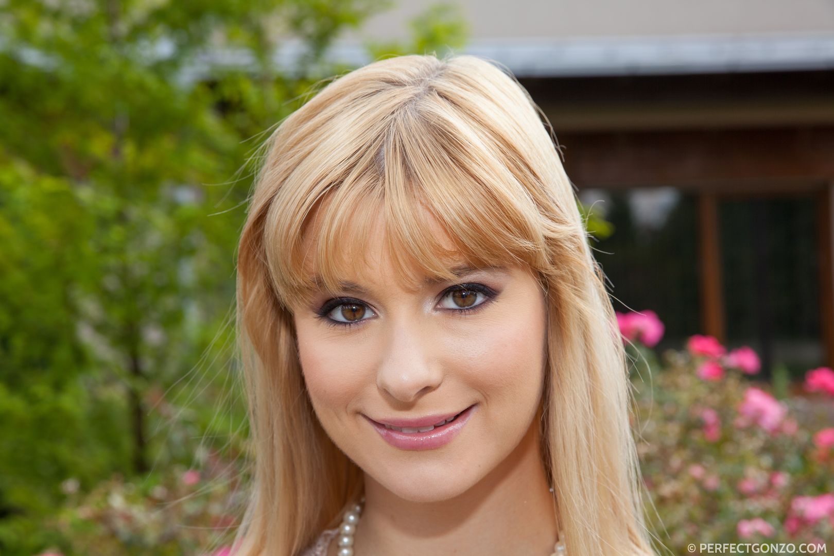 Charlyse Bella