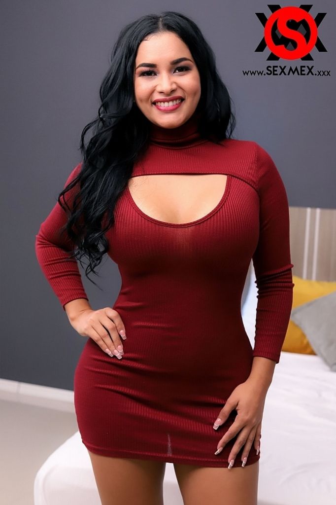 HOW TO FUCK THE HOT COUSIN . CAMILA COSTA