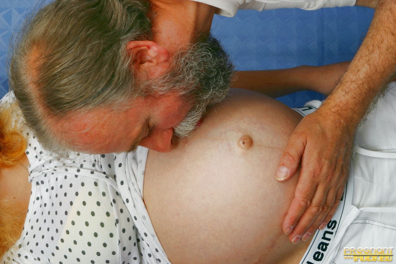 Horny preggo gets shagged
