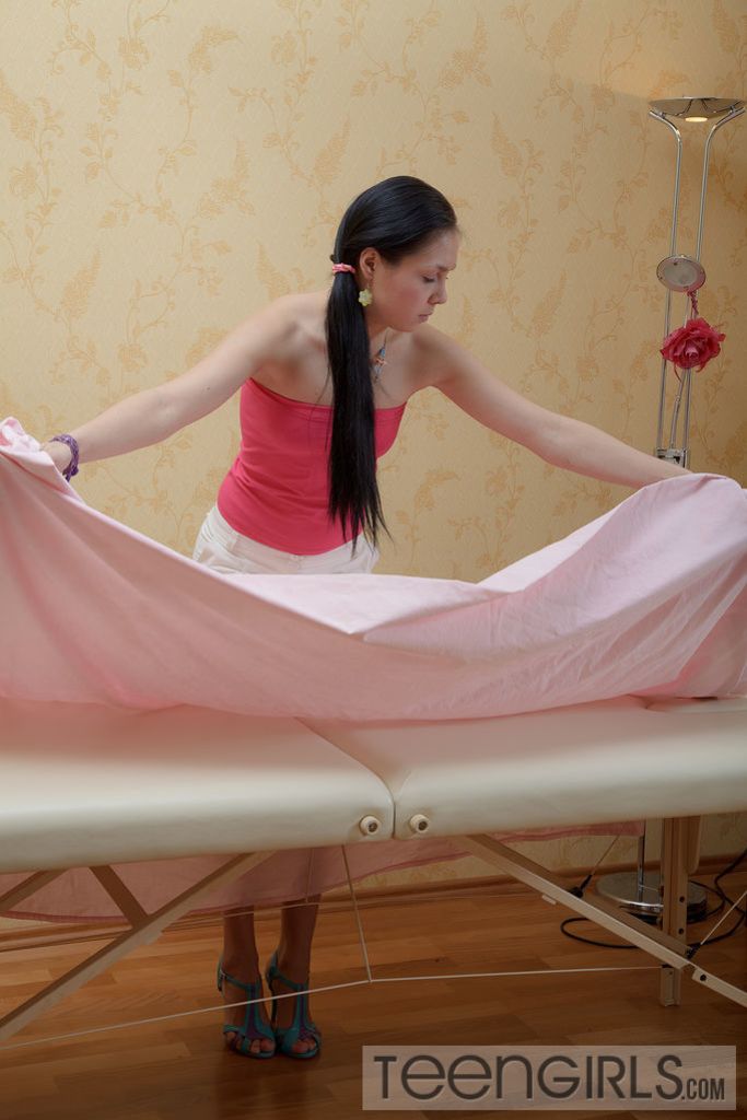 Gullible Teen Gets Seduced and Fucked During Massage
