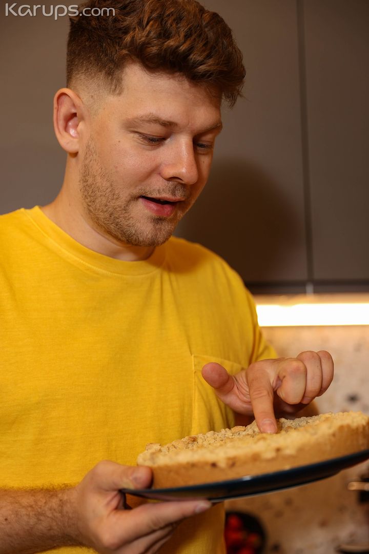 POUND MY PIE HOLE