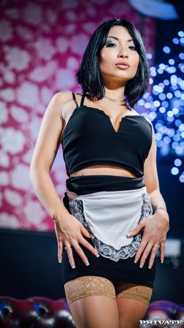 Asian Waitress Rina Ellis Enjoys Interracial Slamming