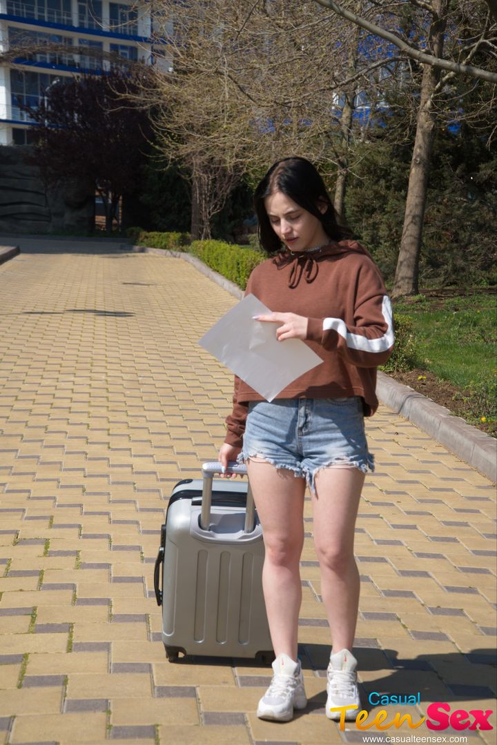 Teeny has city-welcoming fuck