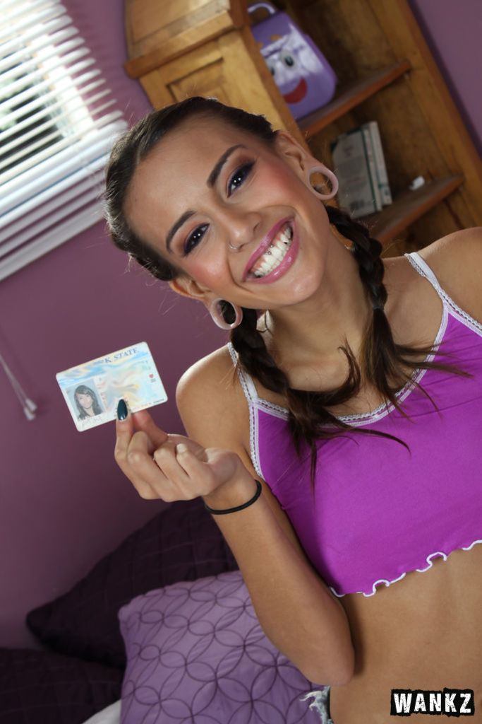 18 Year Old Janice Griffith Shows Talon What She Can Do