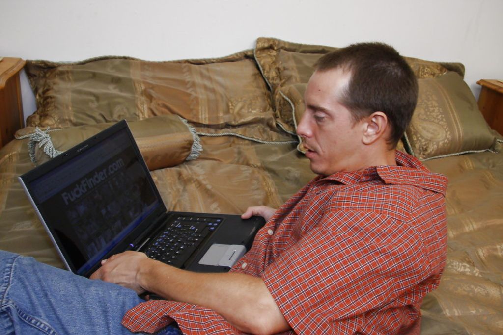Lonely Scott Lyons Looking For Love Fucked Horny Anjanette