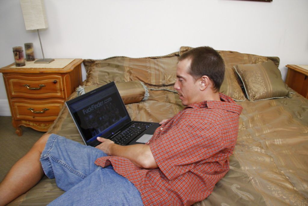 Lonely Scott Lyons Looking For Love Fucked Horny Anjanette