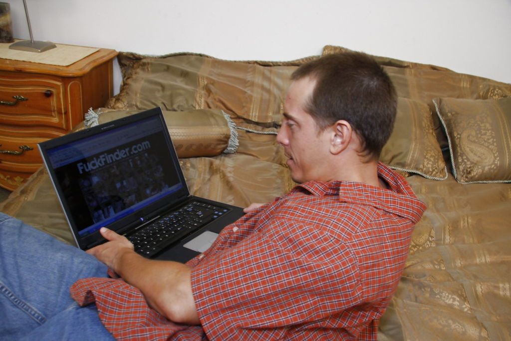Lonely Scott Lyons Looking For Love Fucked Horny Anjanette