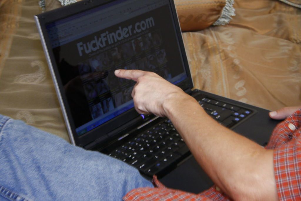 Lonely Scott Lyons Looking For Love Fucked Horny Anjanette