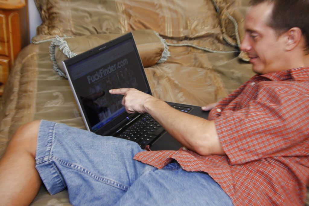 Lonely Scott Lyons Looking For Love Fucked Horny Anjanette