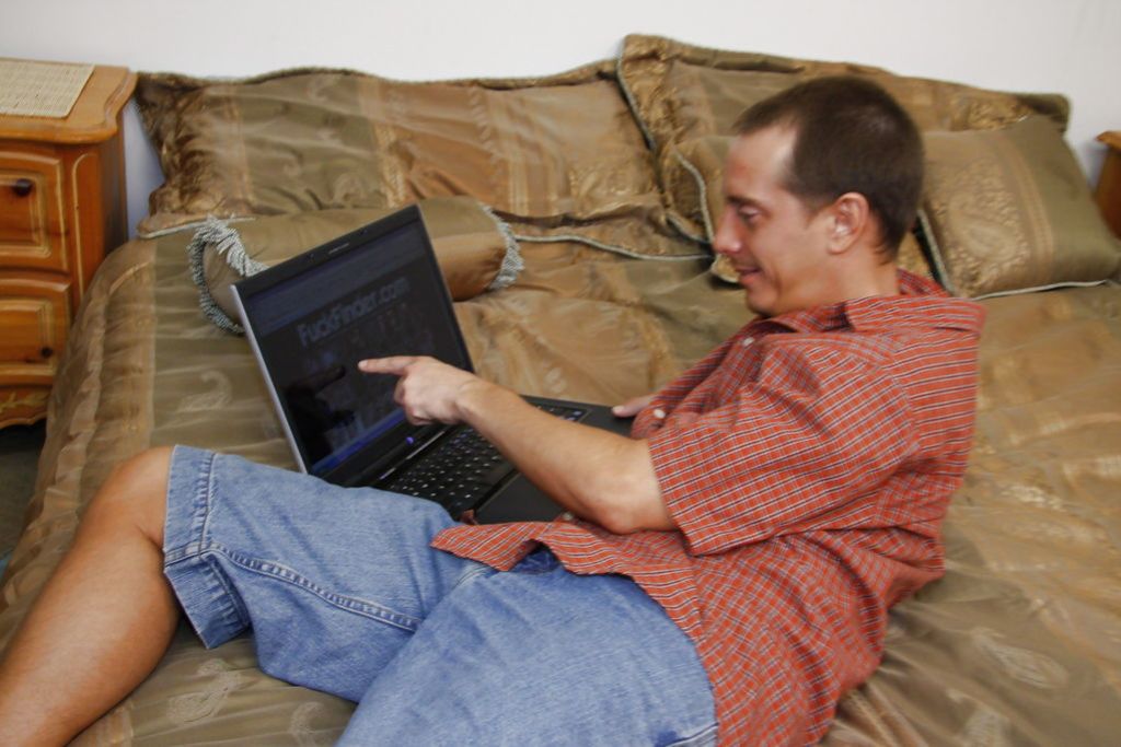 Lonely Scott Lyons Looking For Love Fucked Horny Anjanette