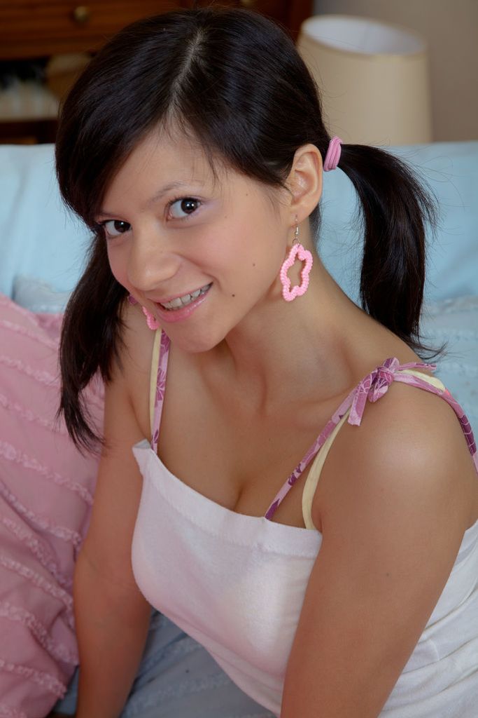 Curious Teen Girl Selina Gets Her Shaved Muff Stuffed
