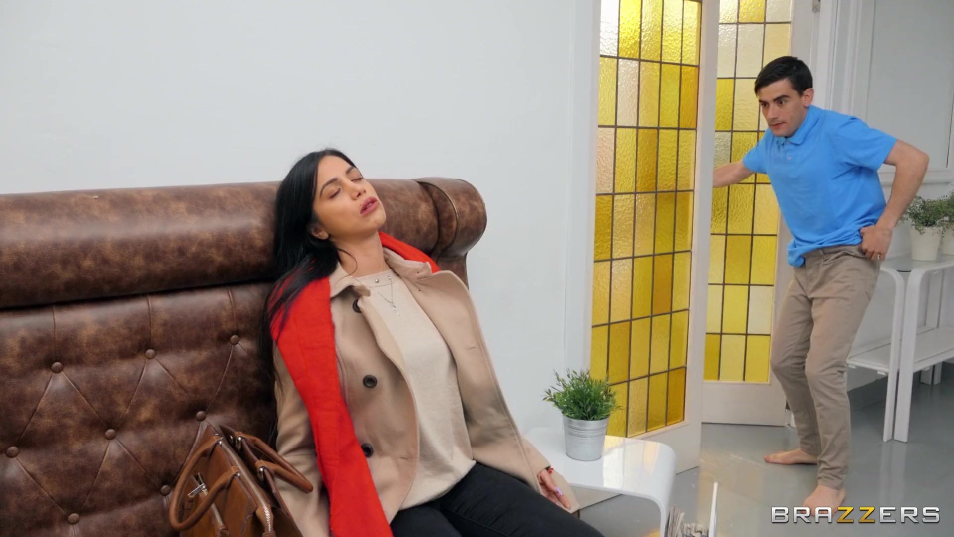 Sofia Uncages Jordi's Chastity Cock