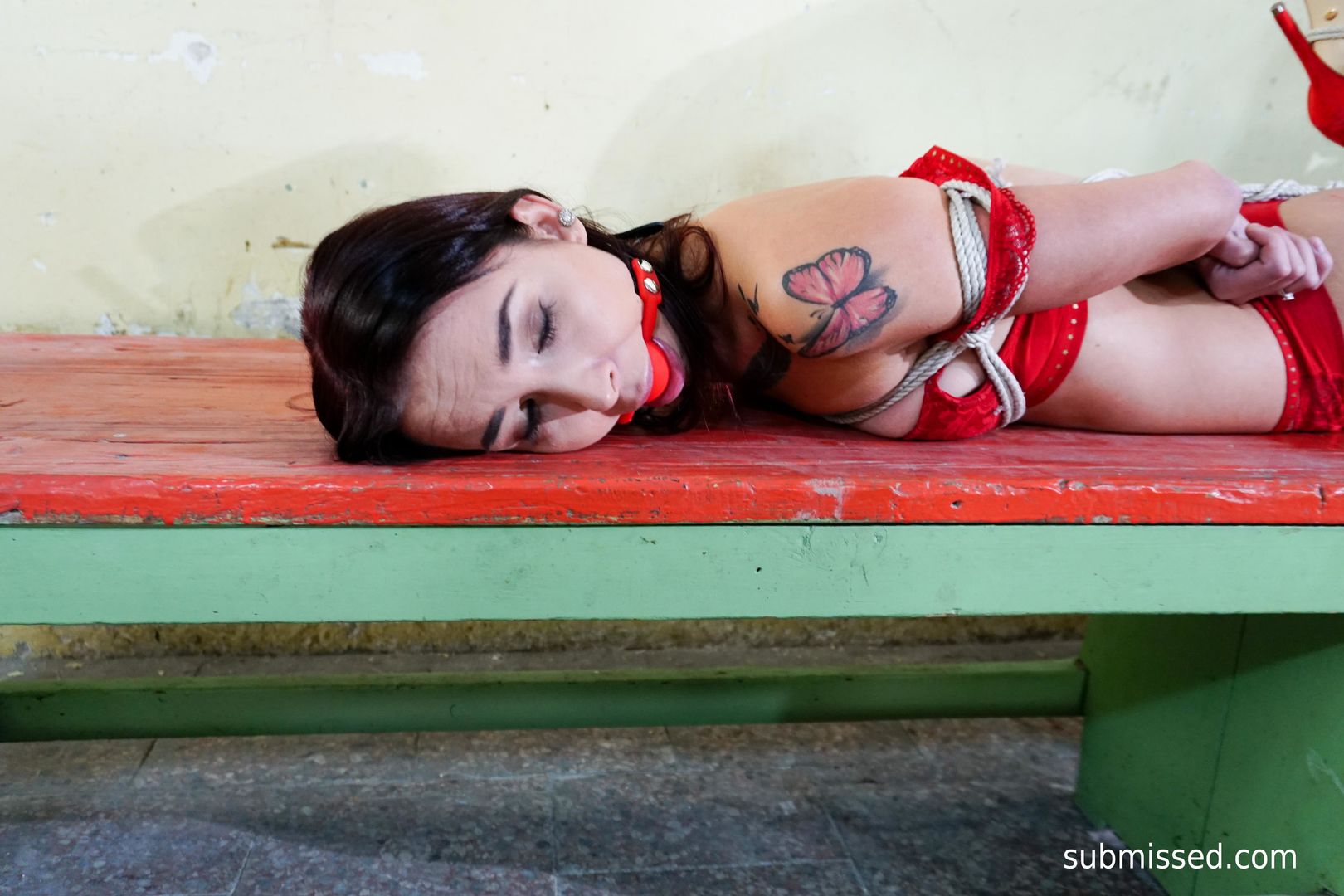 Freya the hogtied princess