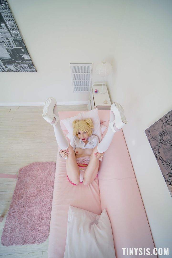 Tiny Scheming Stepsis
