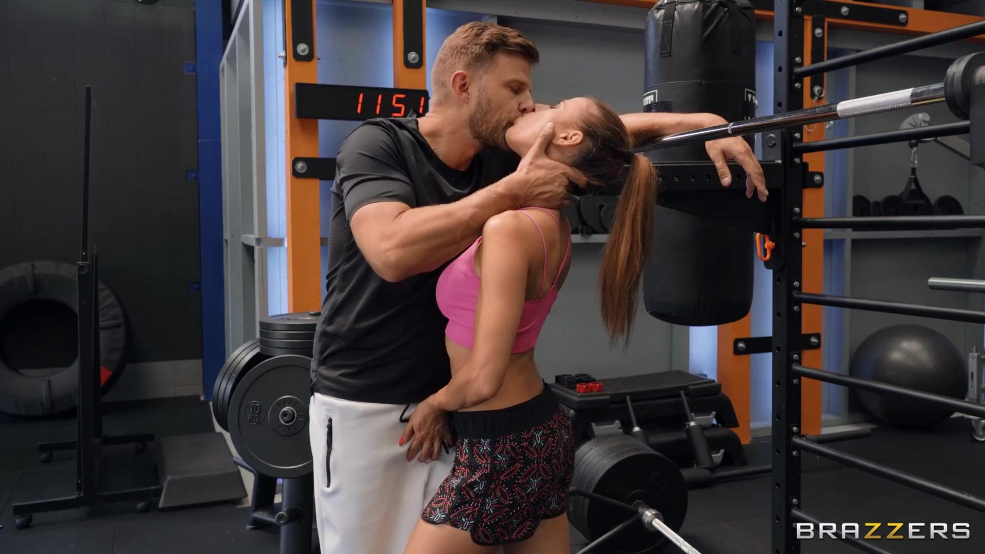 Big Tits Hit The Gym
