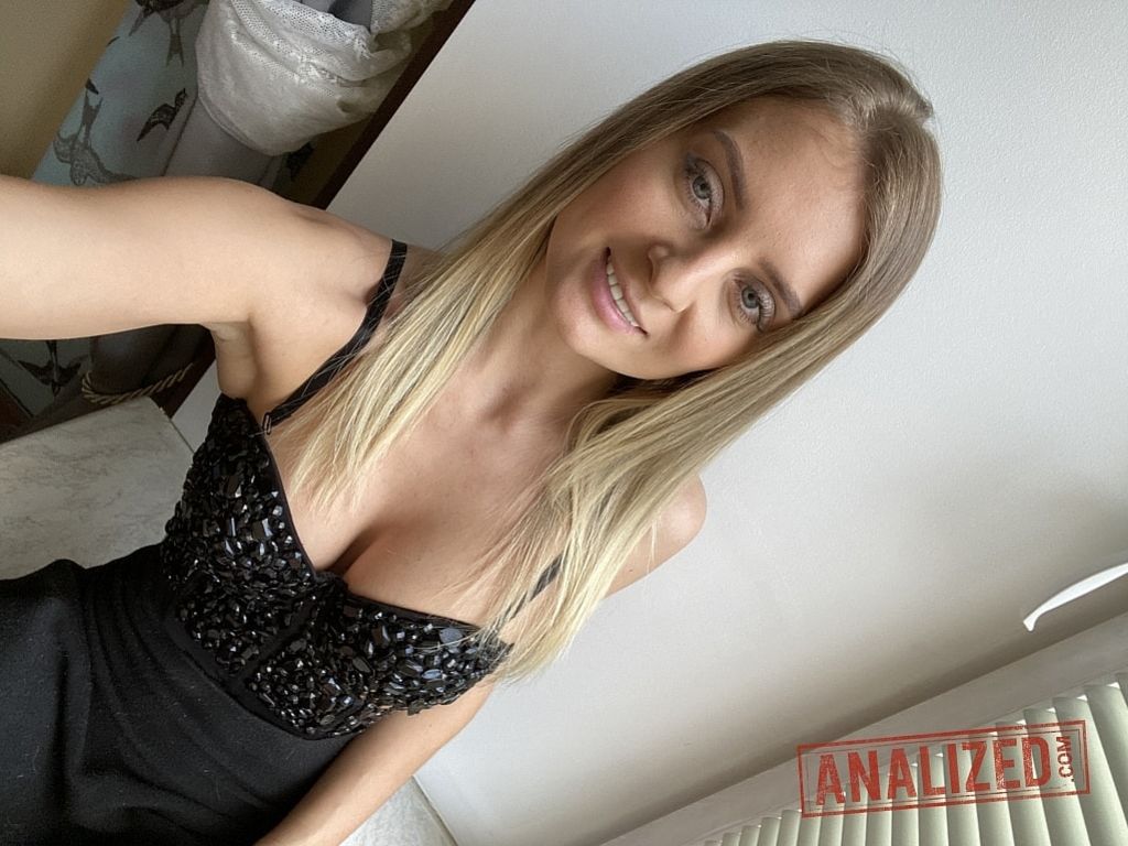 Imanuela: DP Anal And So Much Cum!