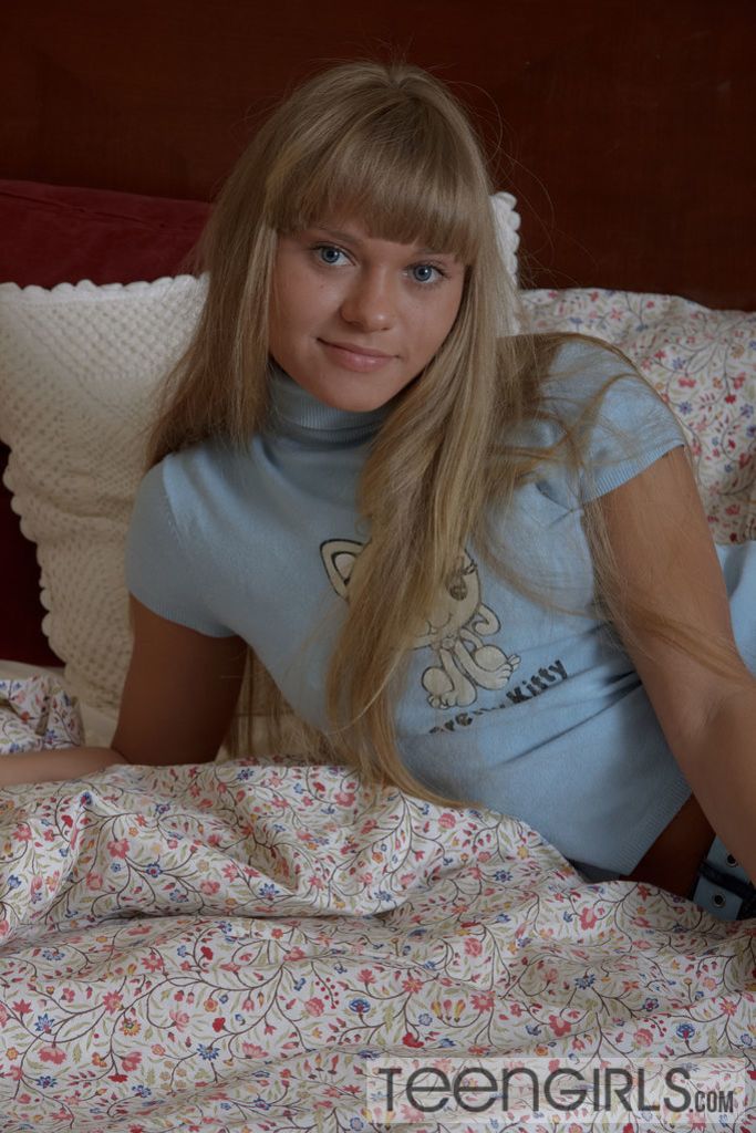 The Always Beautiful Teen Winter Can't Stop Fucking!