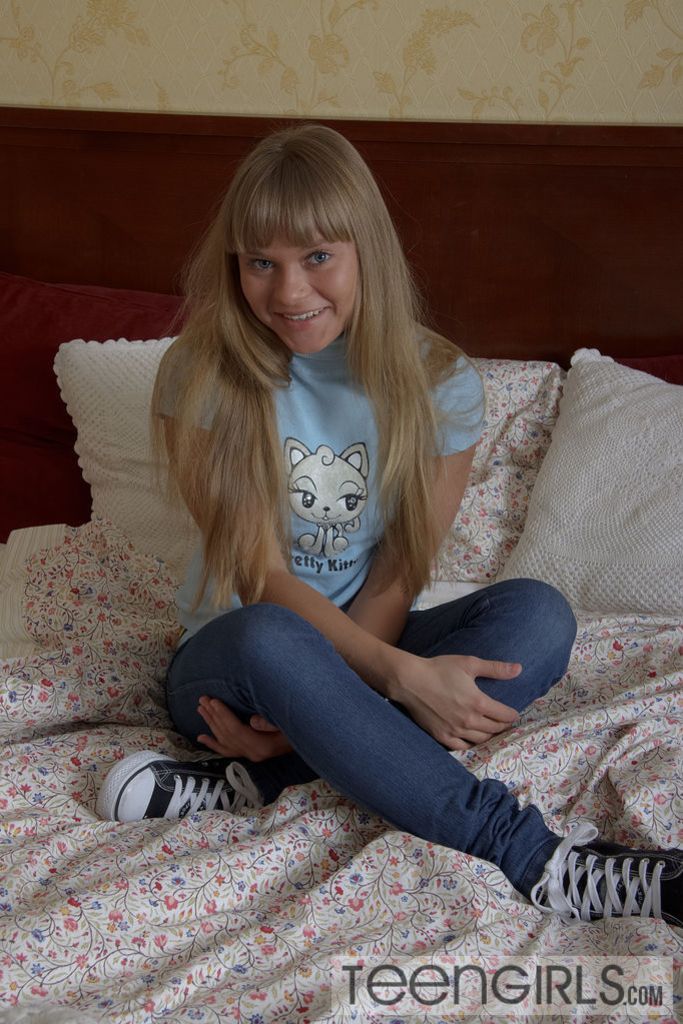 The Always Beautiful Teen Winter Can't Stop Fucking!