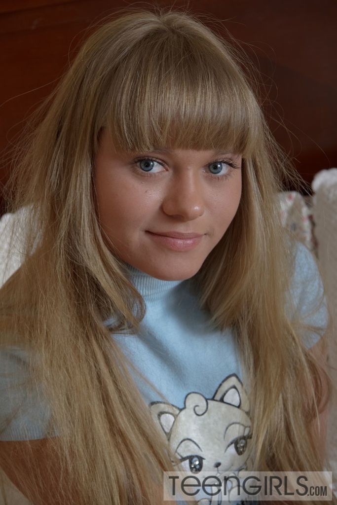 The Always Beautiful Teen Winter Can't Stop Fucking!