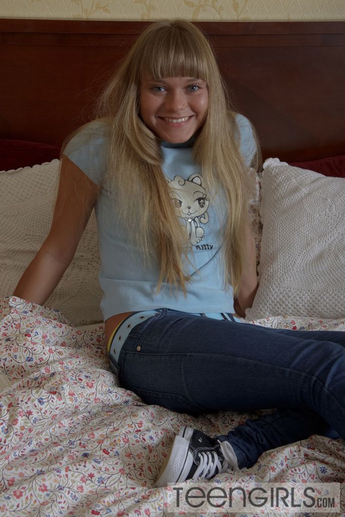 The Always Beautiful Teen Winter Can't Stop Fucking!
