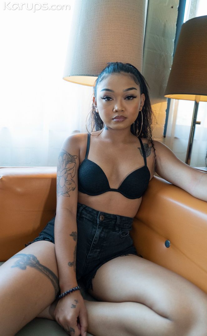 ASIAN ASS UP