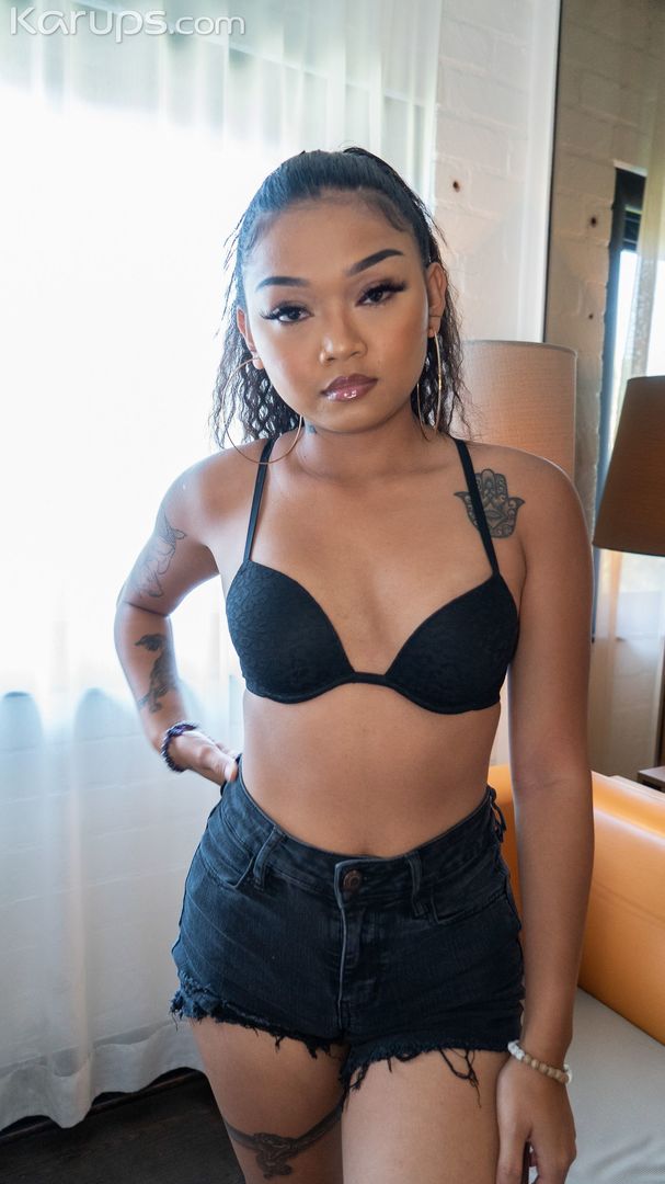 ASIAN ASS UP