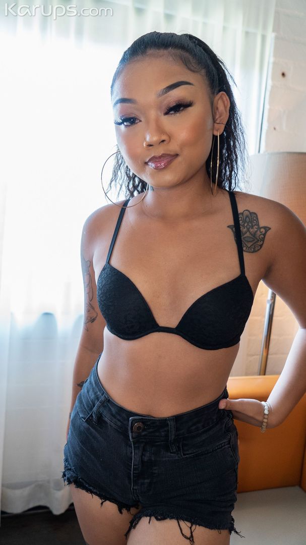 ASIAN ASS UP