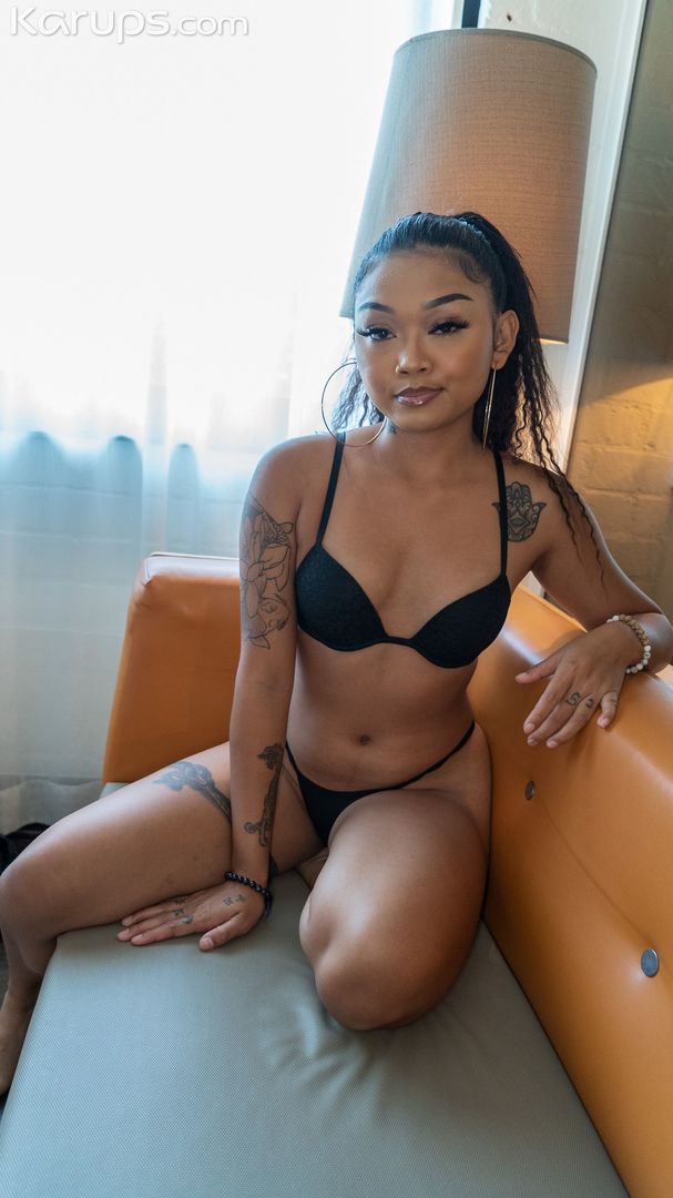 ASIAN ASS UP