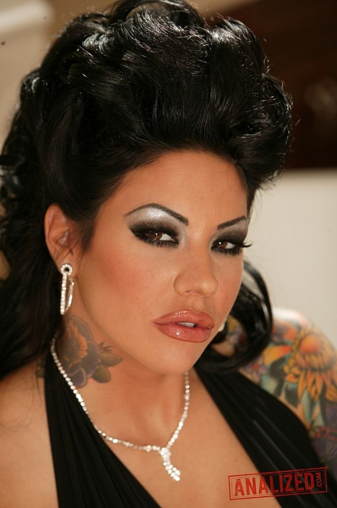 Mason Moore: MILF Slut Gone Wild