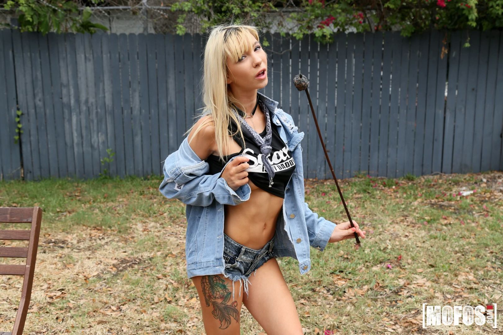 Backyard Camping for Hottie on House Arrest
