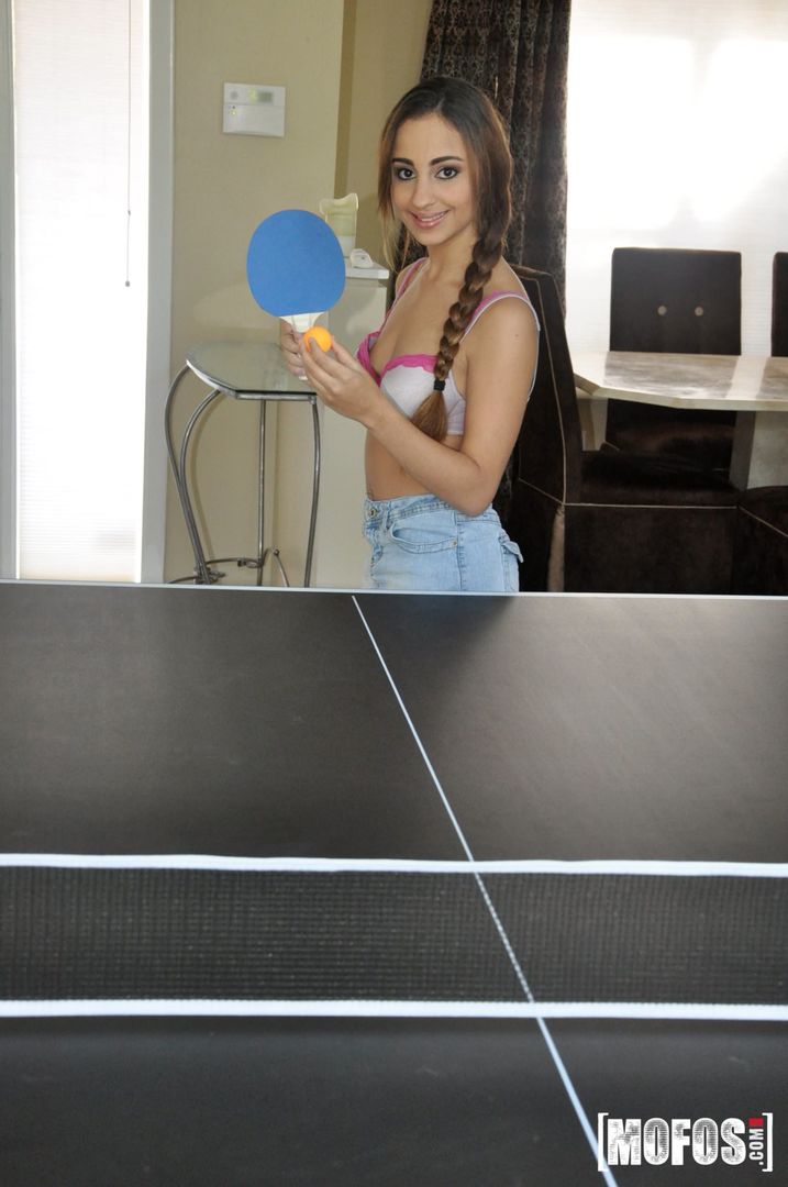 Sucking Balls at Table Tennis