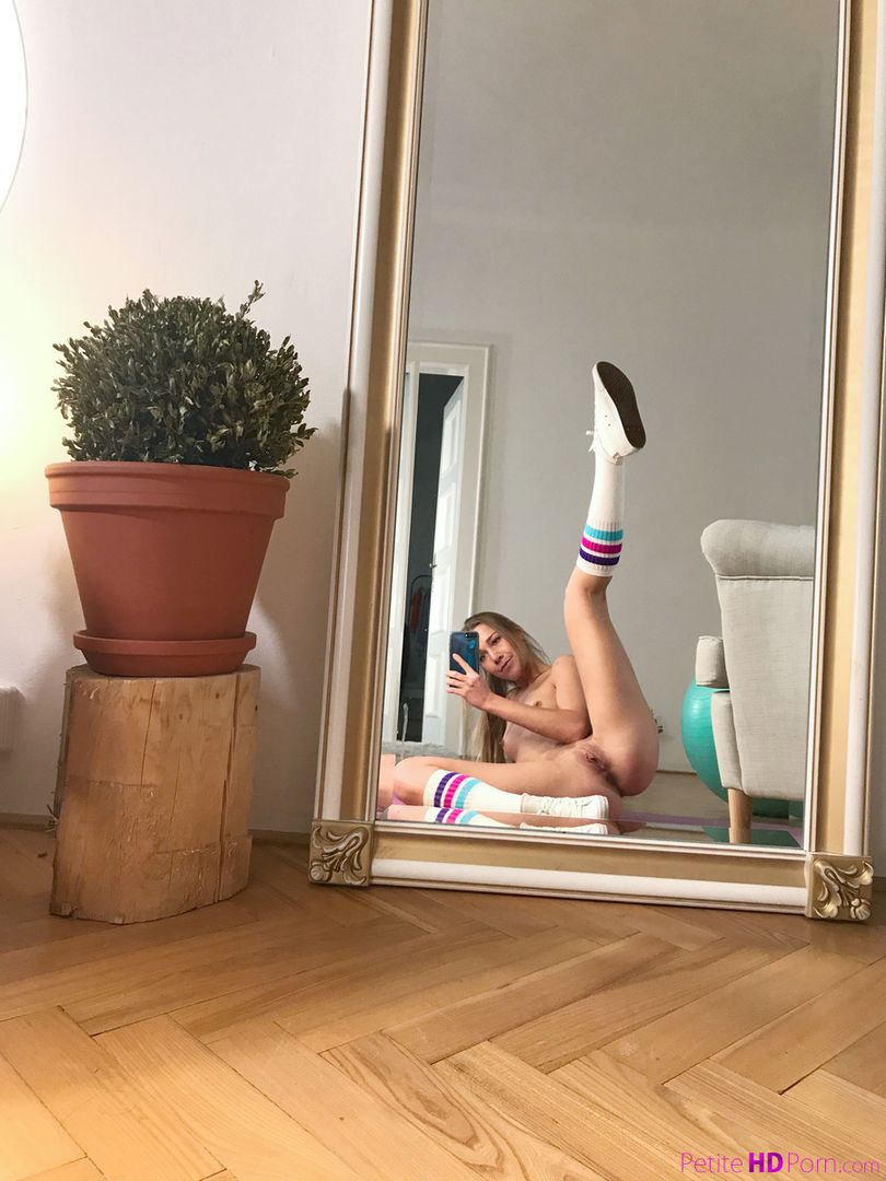 Fitness Ball Fuck - S16:E8