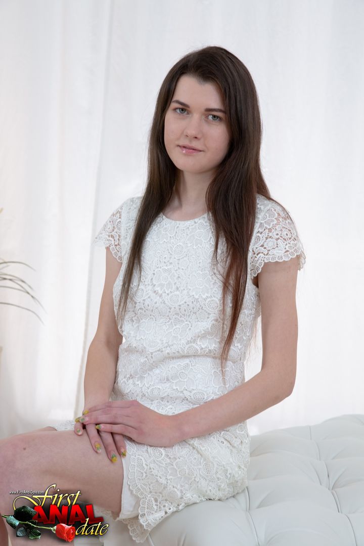 SKINNY TEEN FIRST-TIME ASSFUCK
