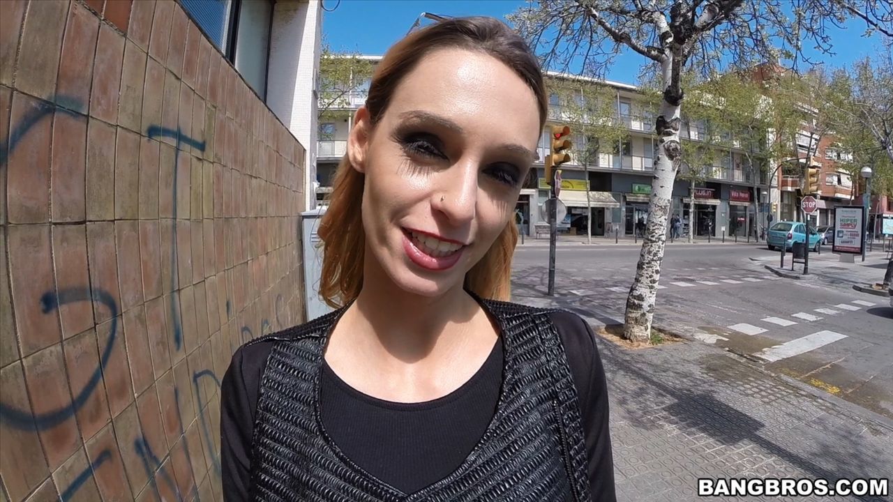 Erica Fontes puts her fuck skills to the test
