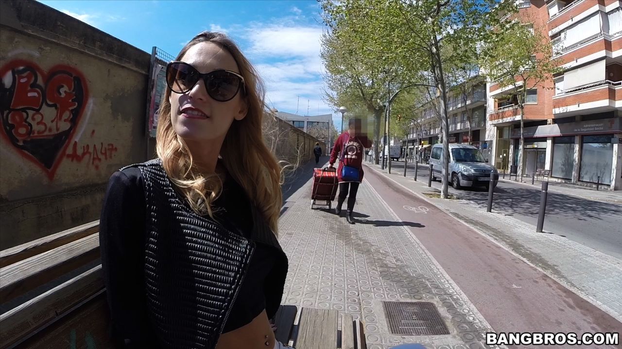Erica Fontes puts her fuck skills to the test