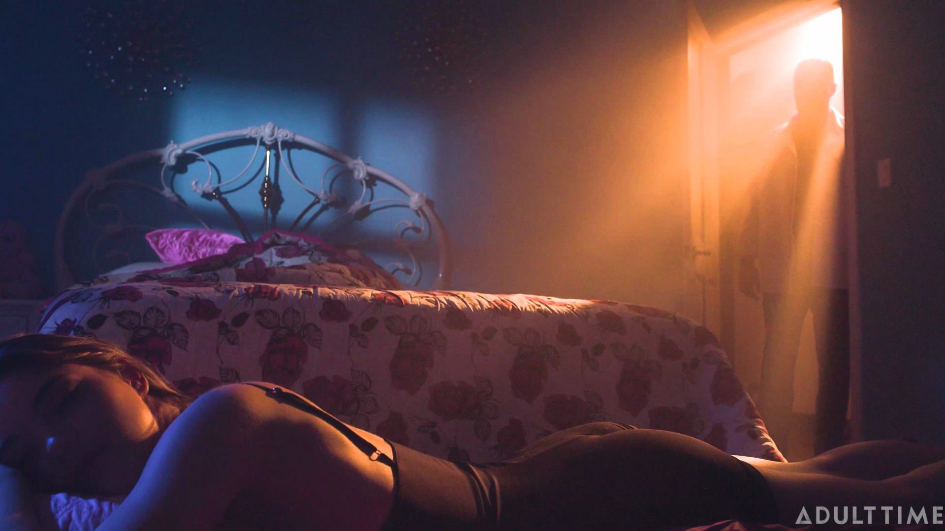 Idle Fantasies: Stay The Night
