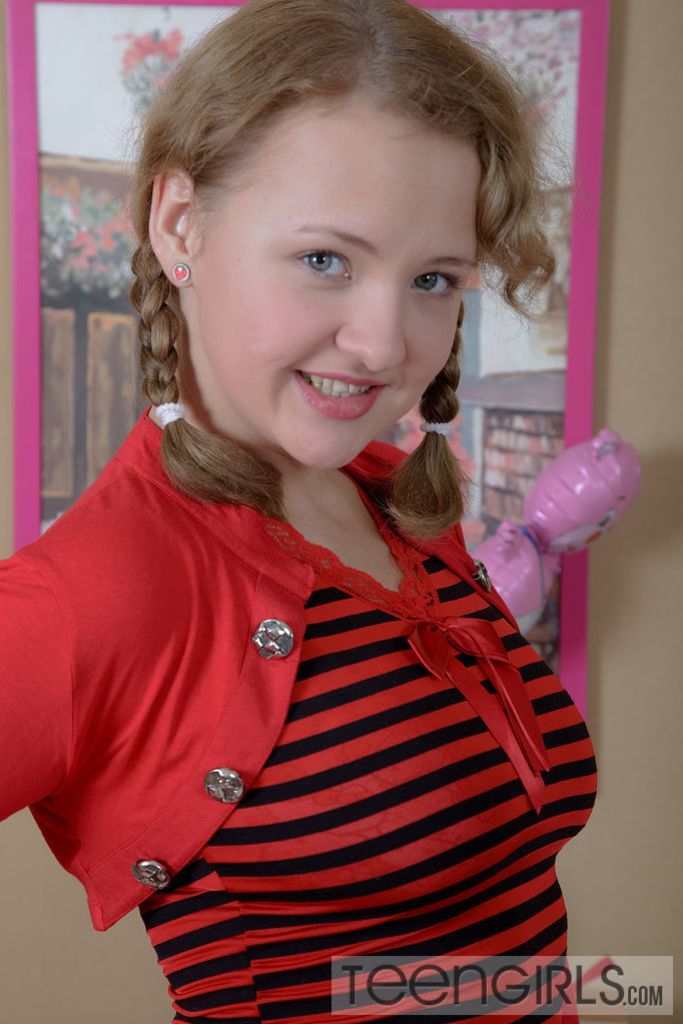 Blossoming Teen Gabriella Has a Sex Crush On Her Tutor