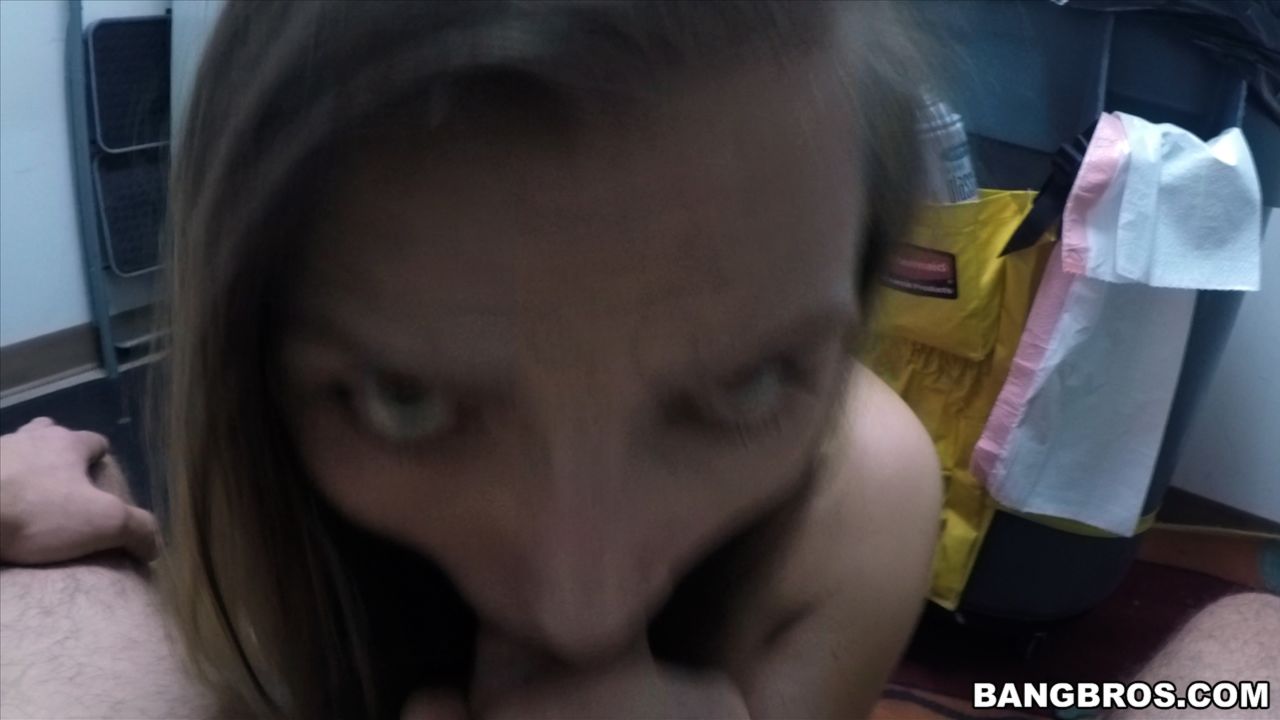 Layna's Lunch Time Suck Off