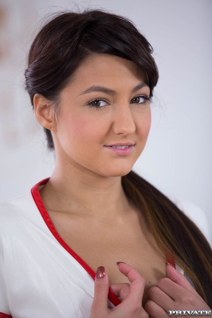 Student Nurse Suzy Rainbow Fucks the Cardiologist