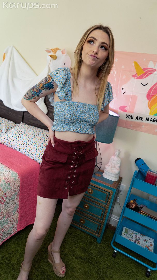 SEXY STEPDAUGHTER