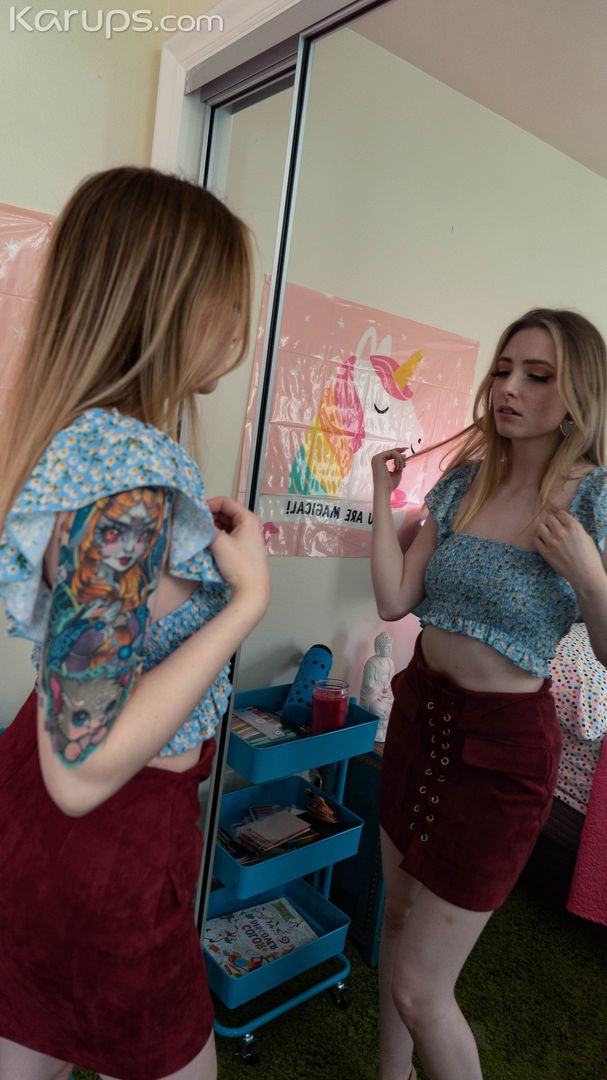 SEXY STEPDAUGHTER