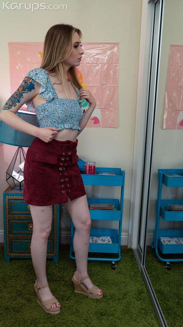 SEXY STEPDAUGHTER
