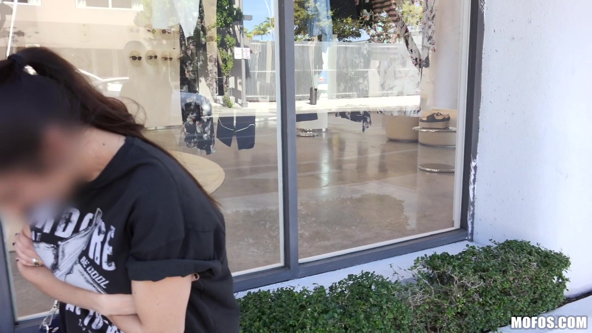 Armenian Babe Gets Cum in Her Eye