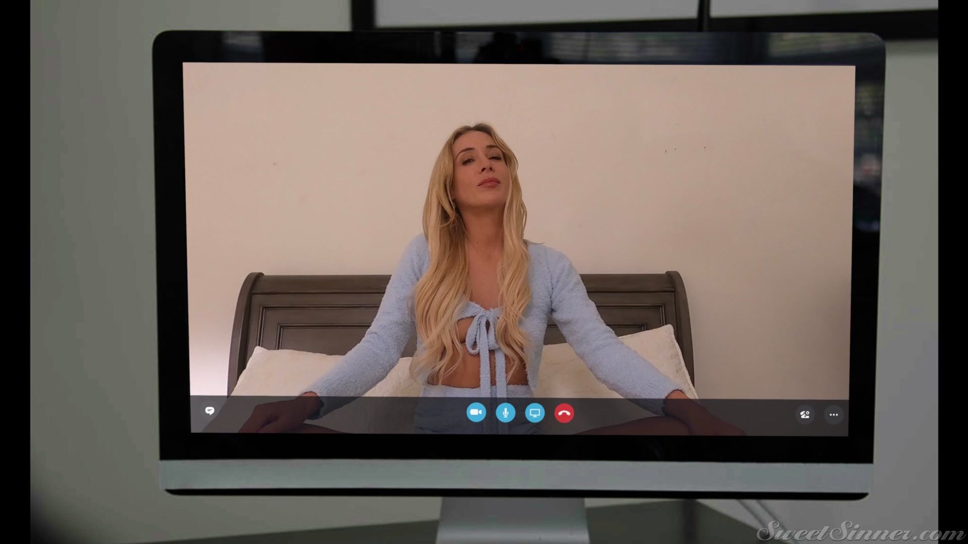 The Voyeur 5 Scene 4