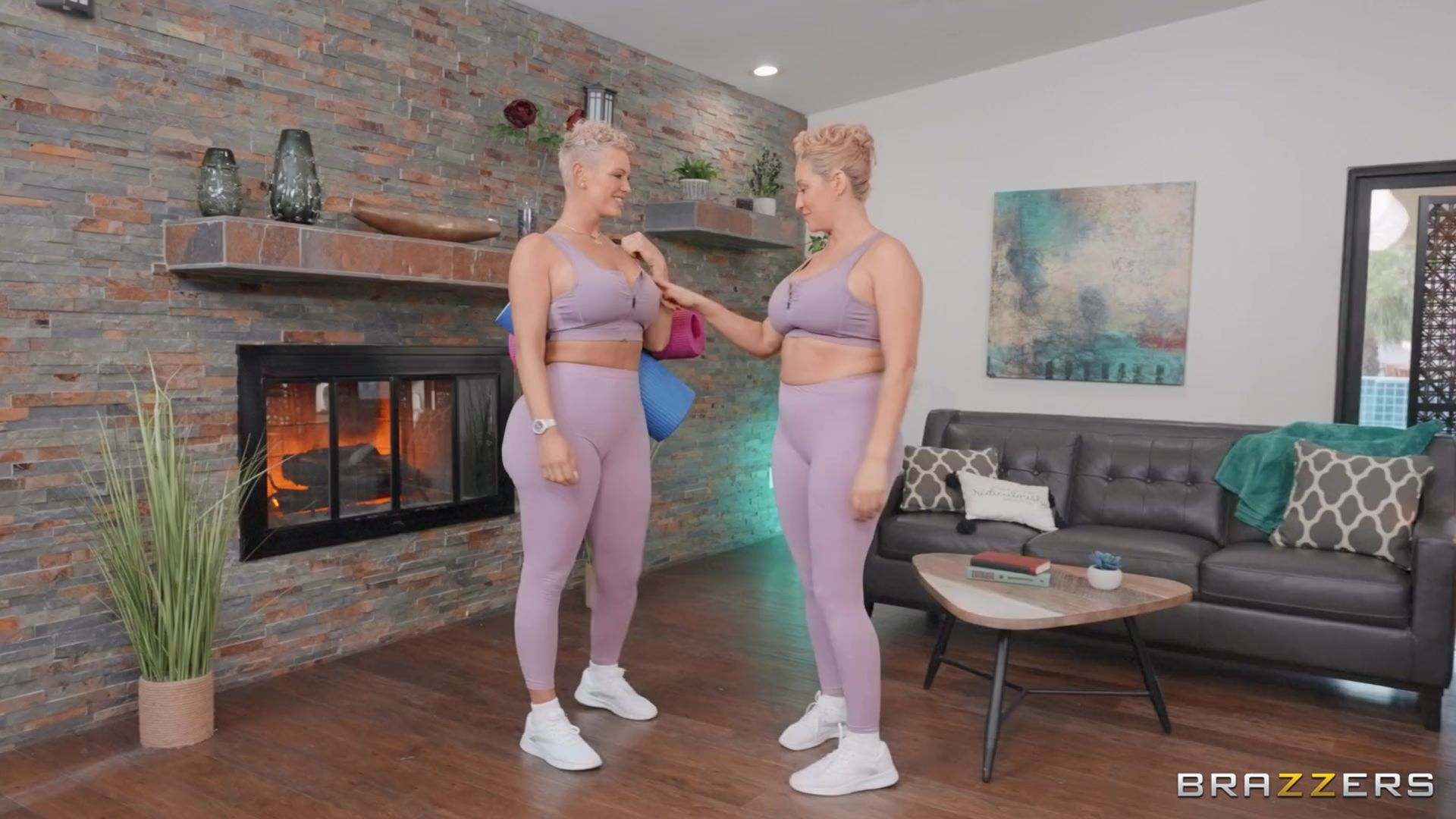 Fucking The MILF And Her Lookalike Trainer